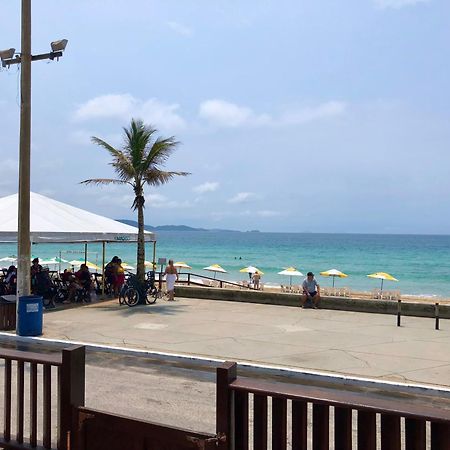 Flat Pe Na Areia Cabo Frio Aparthotel Bagian luar foto